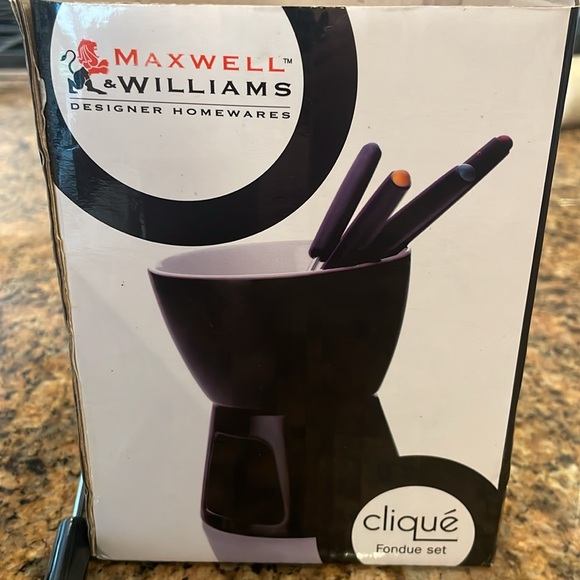 Maxwell & Williams Clique 3 pc black & white fondue pot - only 1 fondue fork - Picture 6 of 7